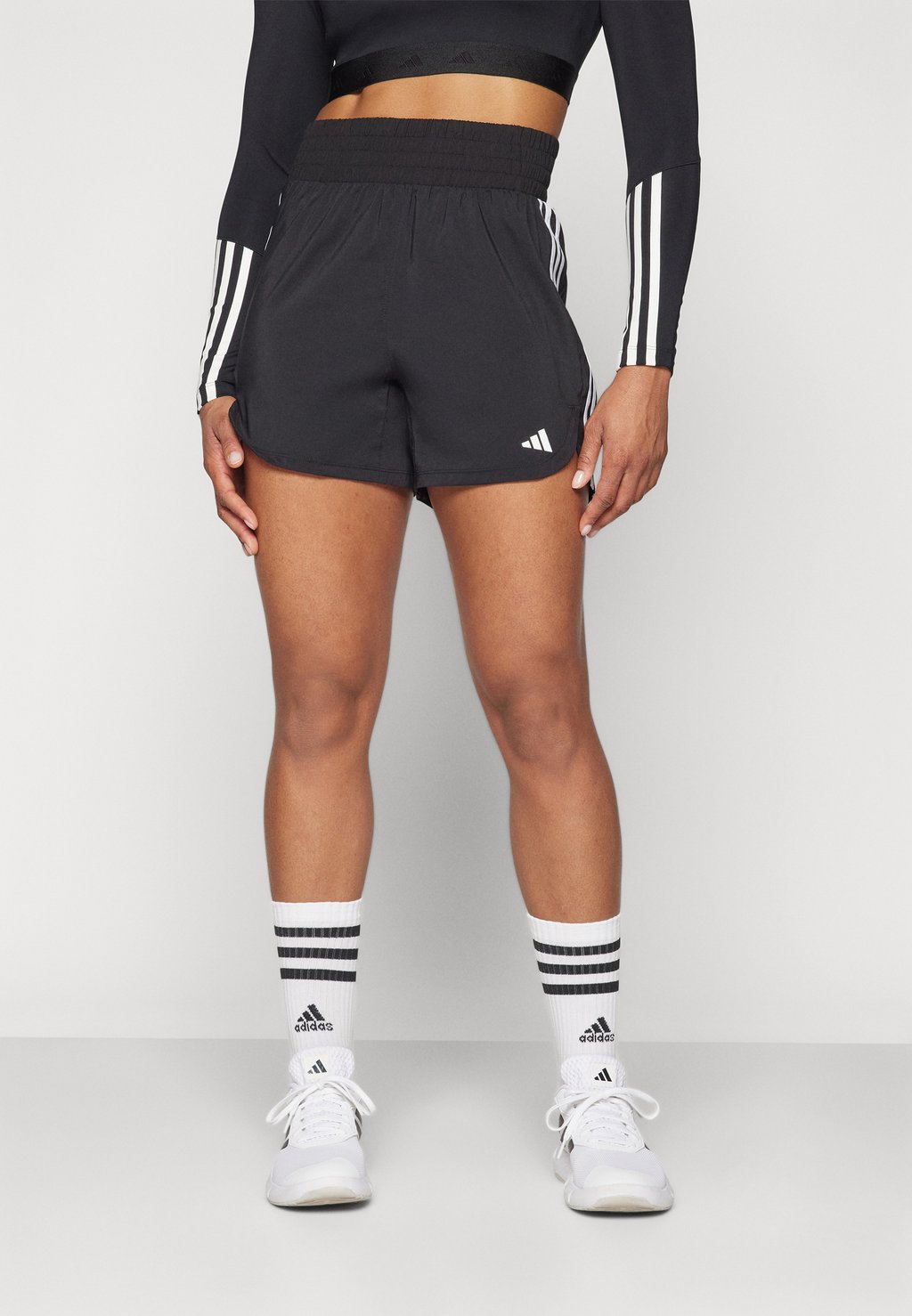 

Спортивные шорты PACER STRIPES HIGH-RISE adidas Performance, цвет black/white