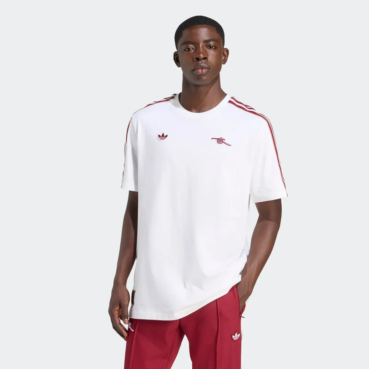 

Мужская футболка Arsenal FC 2025-2026 Terrace Icons adidas, белый