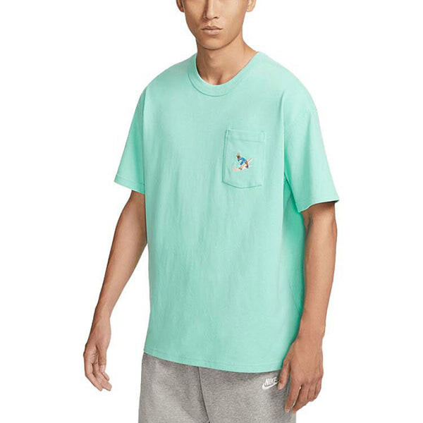 Футболка Nike Sportswear Premium Essential Pocket T-Shirt 'Lake Green', зеленый — фото 4