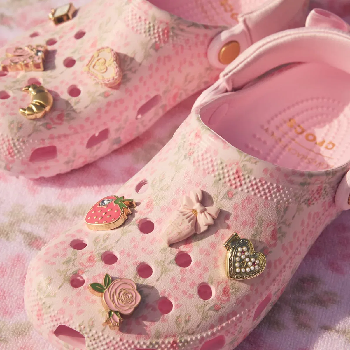Классические сабо LoveShackFancy Crocs, Pink Milk — фото 2