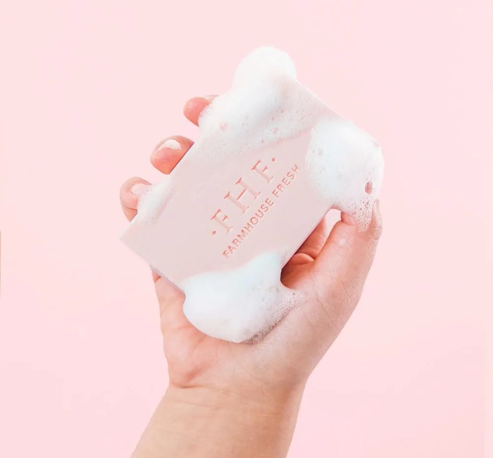 Мыло FarmHouse Fresh Pink Moon с маслом ши, увлажняющее для чувствительной кожи, с пальмовым маслом и маслом ши, 140 г. 170.10 г (1 шт.), Pink — фото 2