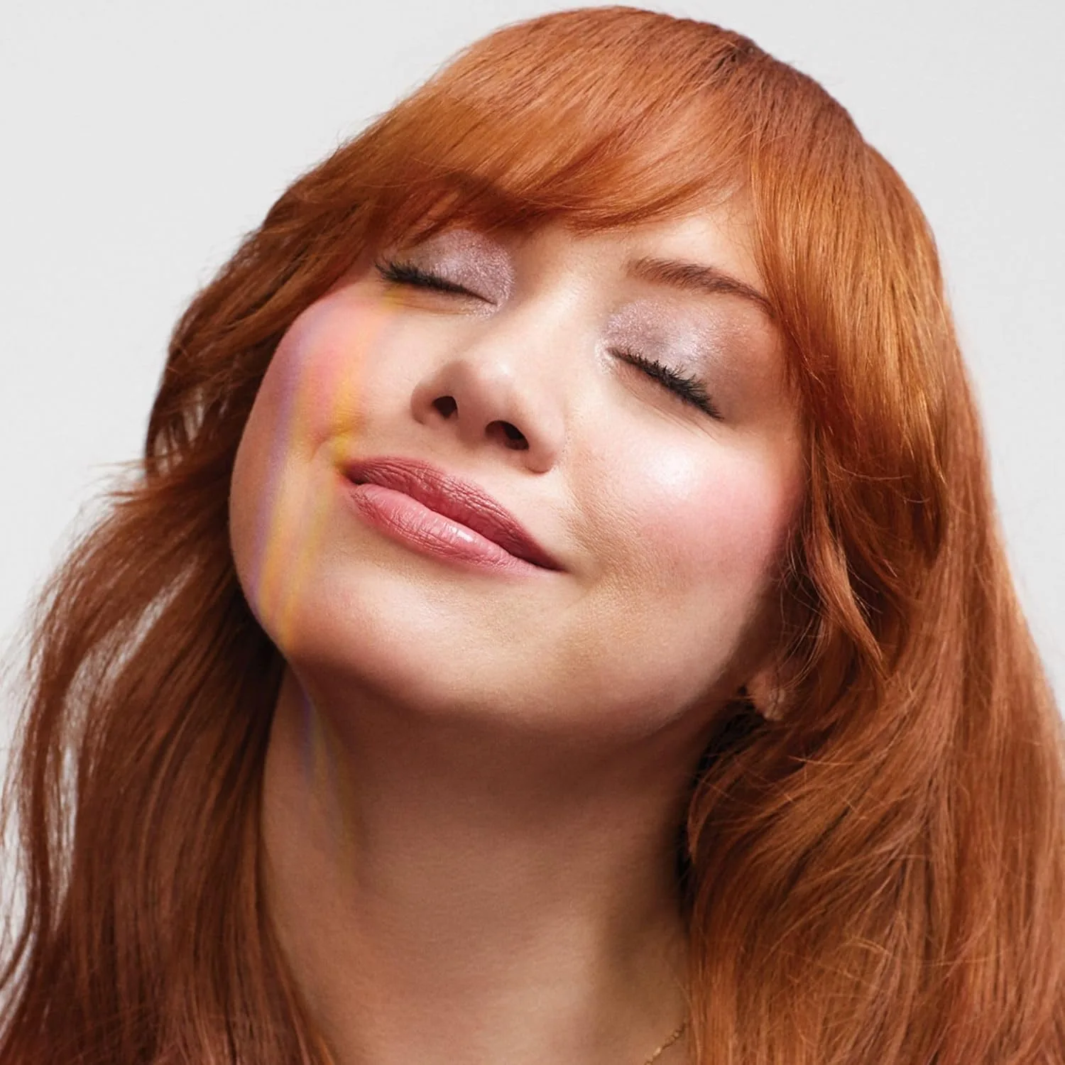 Спрей для термоукладки Paul Mitchell Clean Beauty, придающий блеск и обеспечивающий термозащиту, подходит для всех типов волос, подвергающихся термоукладке, 140 мл. — фото 4