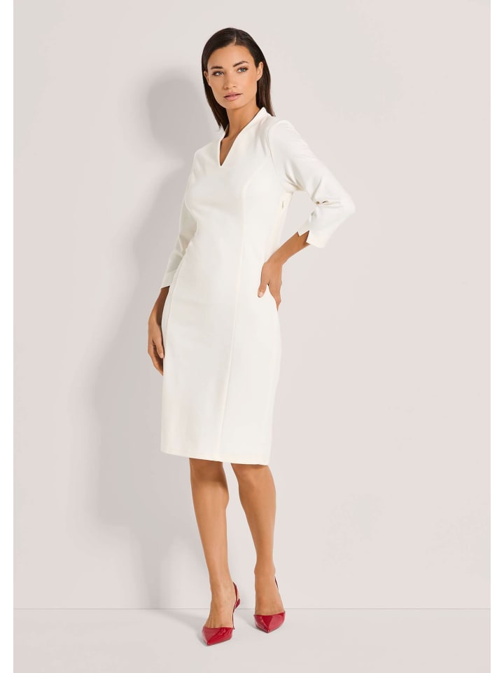 

MADELEINE Платье с рукавами 3/4 кремового цвета