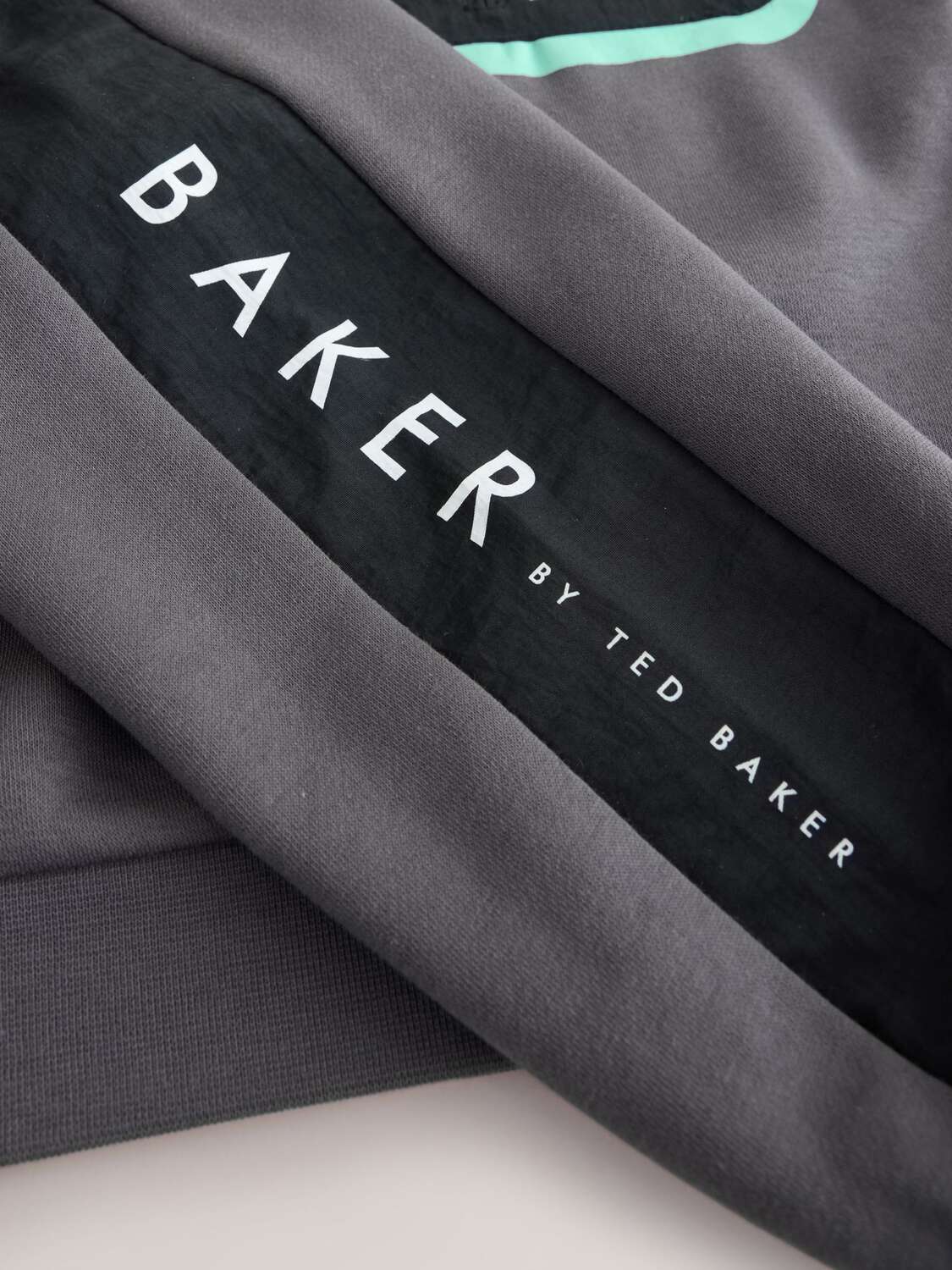 Baker by Ted Baker Спортивный костюм в темно-сером цвете — фото 3