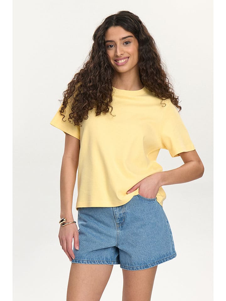 

NÜMPH Желтая футболка "Nufira", Желтый, NÜMPH Желтая футболка "Nufira"