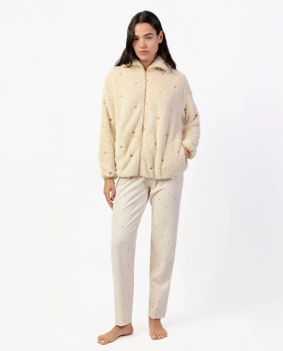 

Женский халат с длинными рукавами из теплой ткани бежевого цвета Admas