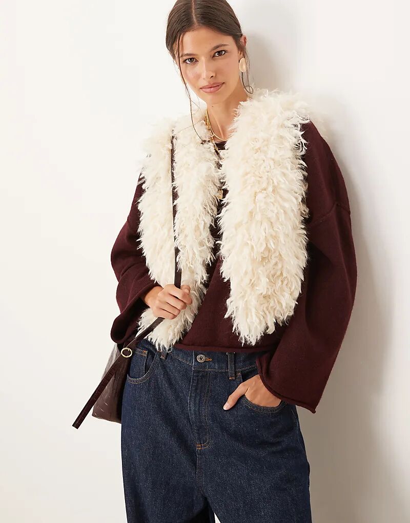 

Жилет из искусственного меха ASOS DESIGN кремового цвета