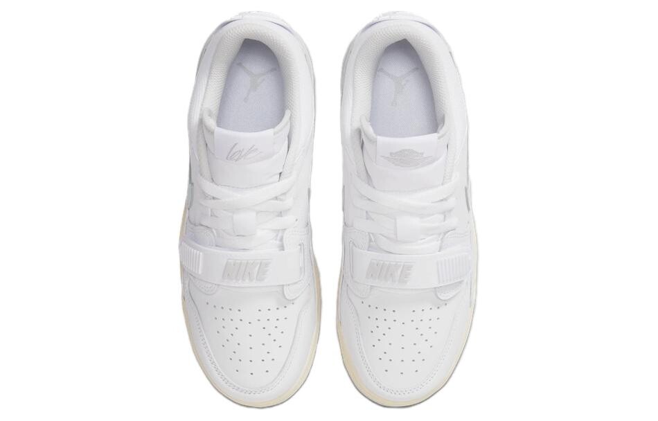 Женские баскетбольные кроссовки Jordan Legacy 312 Vintage, White/Photon Dust/Coconut Milk/Photon Dust/Metallic Silver/White — фото 4