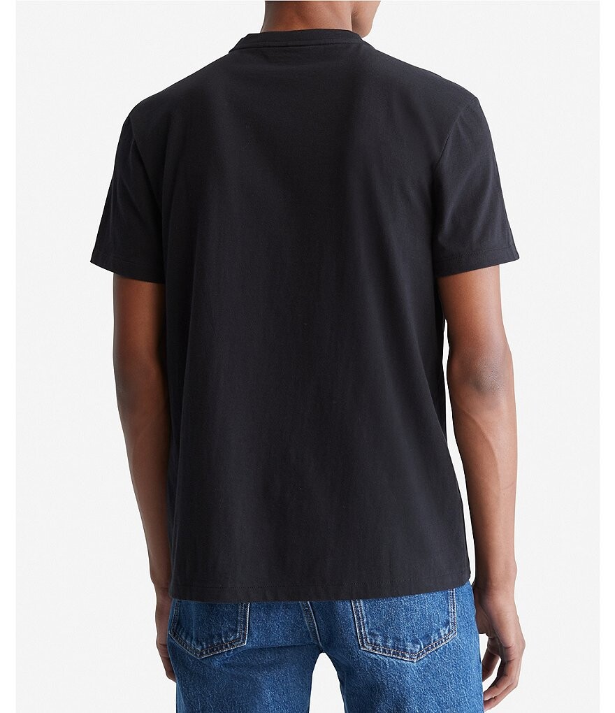 

Calvin Klein Однотонная футболка из гладкого хлопка с v-образным вырезом и короткими рукавами, черный