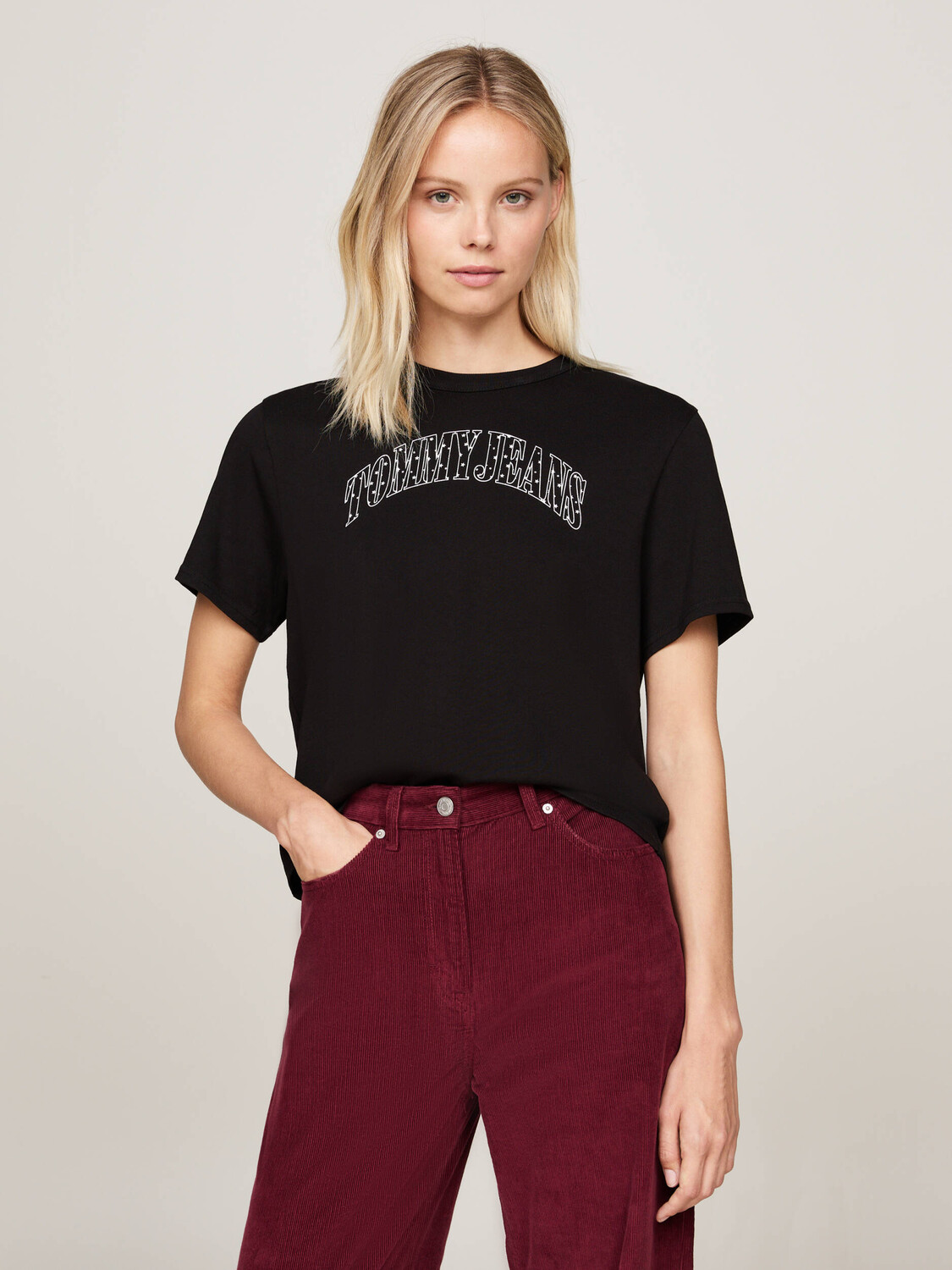 

Футболка Tommy Jeans STARDUST Loose fit, черный