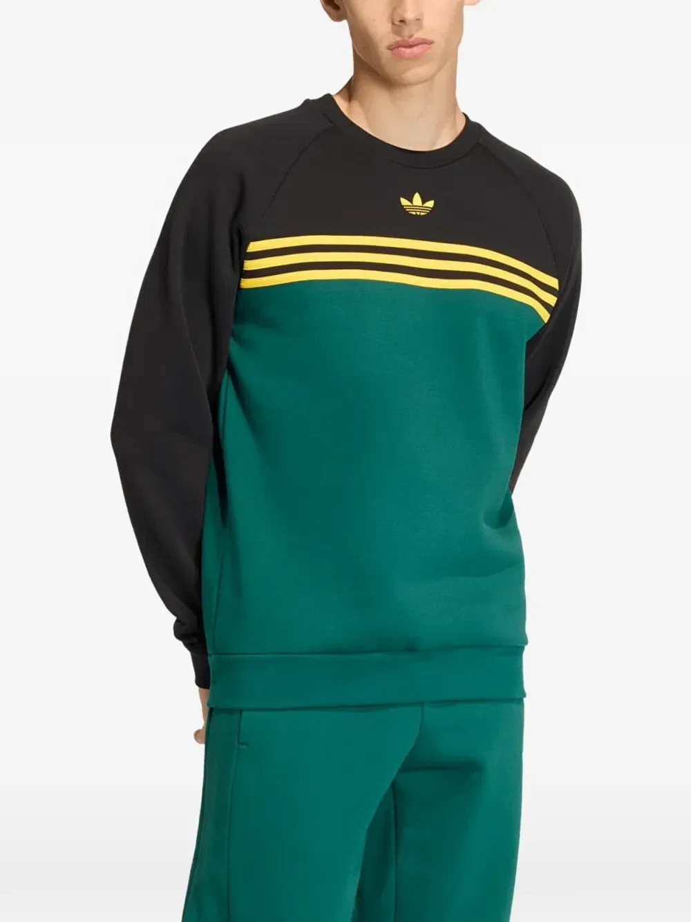 Толстовка с круглым вырезом adidas, зеленый