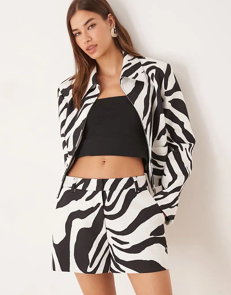

Шорты с высокой талией ASOS DESIGN, цвет зебра