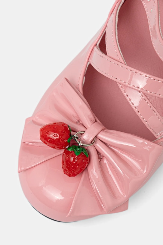 Босоножки Strawberry Cheesecake на тонких ремешках Koi Footwear, розовый — фото 4
