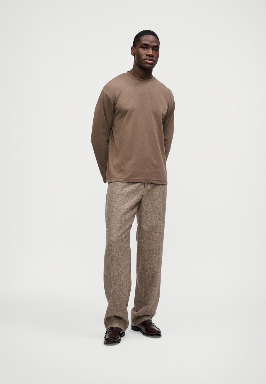 

Топ Selected Homme SLHLOOSEOSCAR O NECK 3 PACK , Bright White/Packmorel/Black/Multi-Coloured