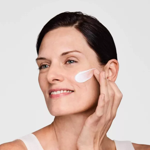 Сыворотка Estée Lauder — Мини-Дневной с улучшенной мультизащитой и антиоксидантами, для нормальной/комбинированной, 49 мл — фото 3