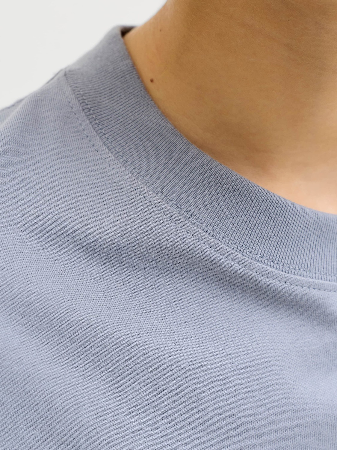 Jack & Jones Junior Футболка 'JORNORREBRO' в сером цвете — фото 2