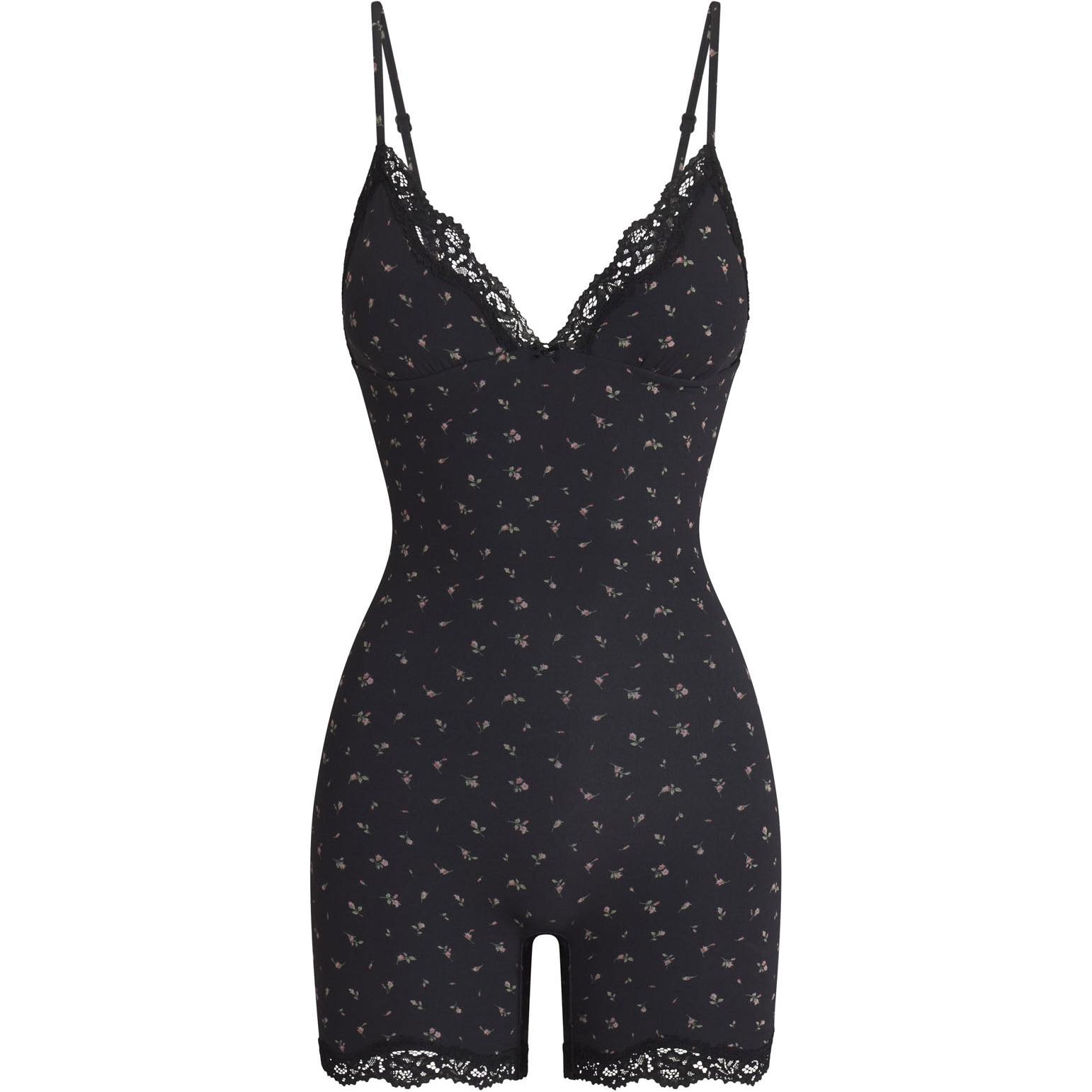 

Skims Комбинезон Fits Everybody Lace Triangle Onesie, женский, Onyx Rosebud Print/Agate Rose Lily Print