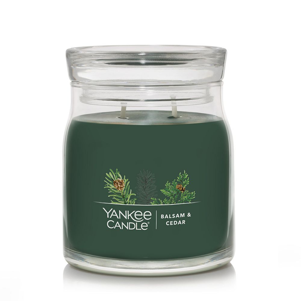 

Yankee Candle Balsam & Cedar, средняя банка для свечей, зеленый