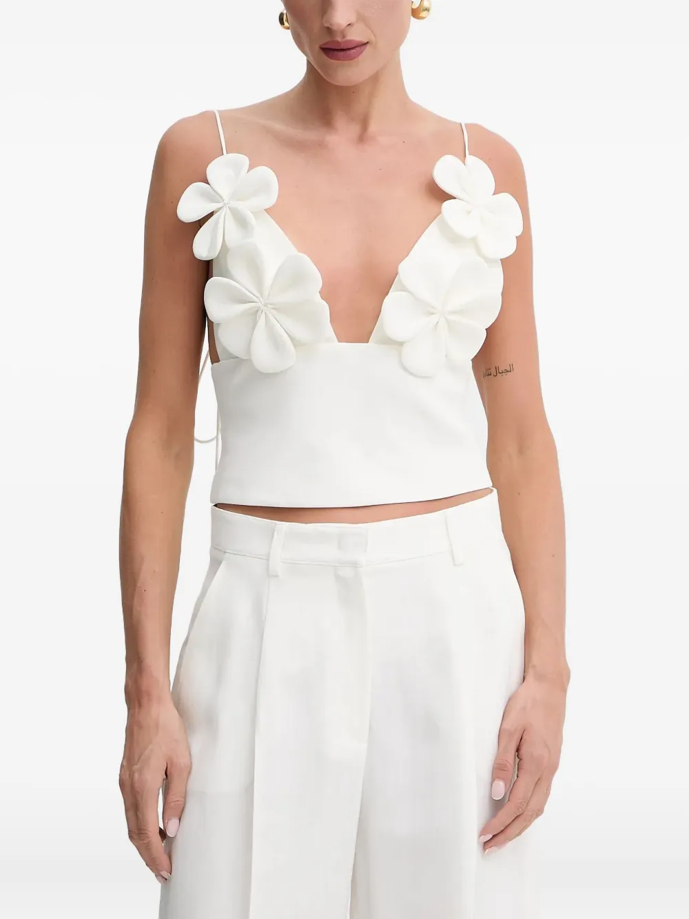 

Топ с цветочной аппликацией Bardot, белый