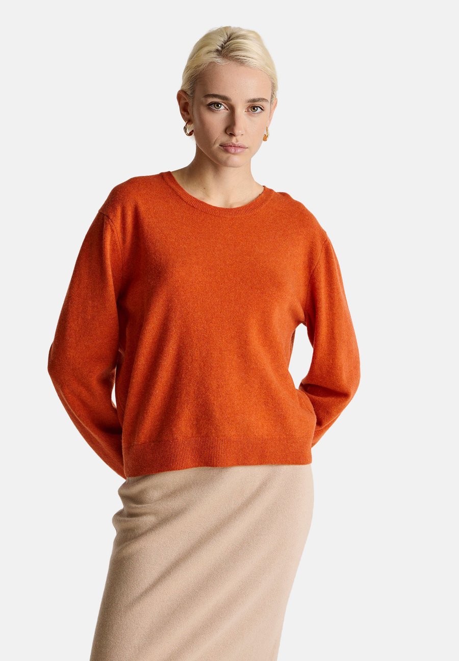 

Джемпер United Colors of Benetton RELAXED FIT PURE, Orange
