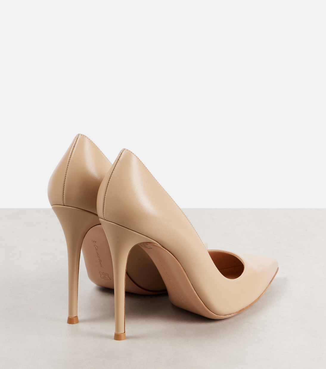Туфли-лодочки Gianvito 105 из кожи Gianvito Rossi, песочный — фото 2