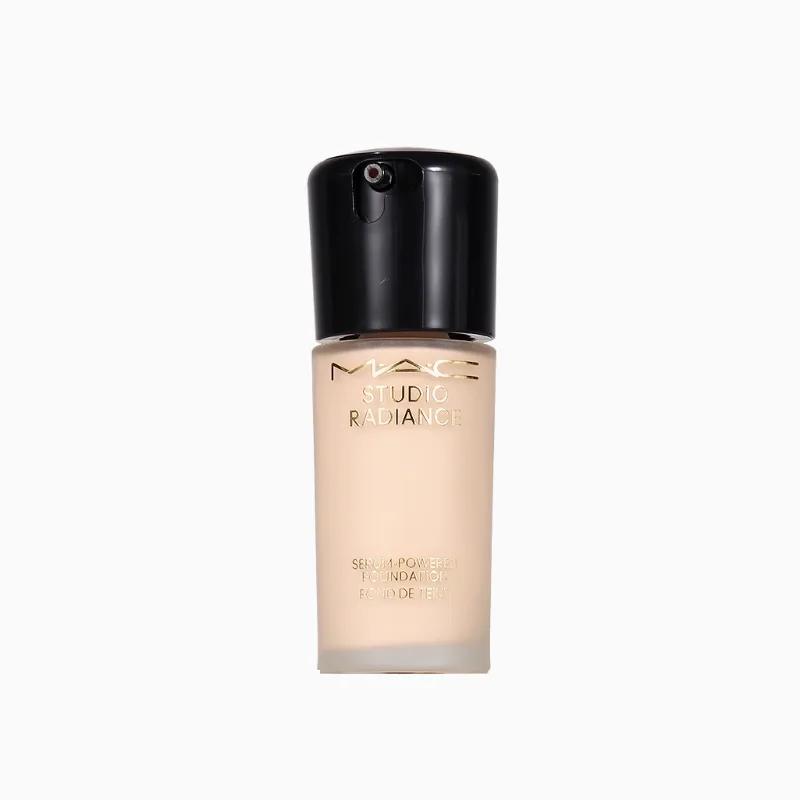 MAC Тональная жидкость Spotlight Bottle с маскирующим эффектом, прозрачная и стойкая, 30 мл, #nw7