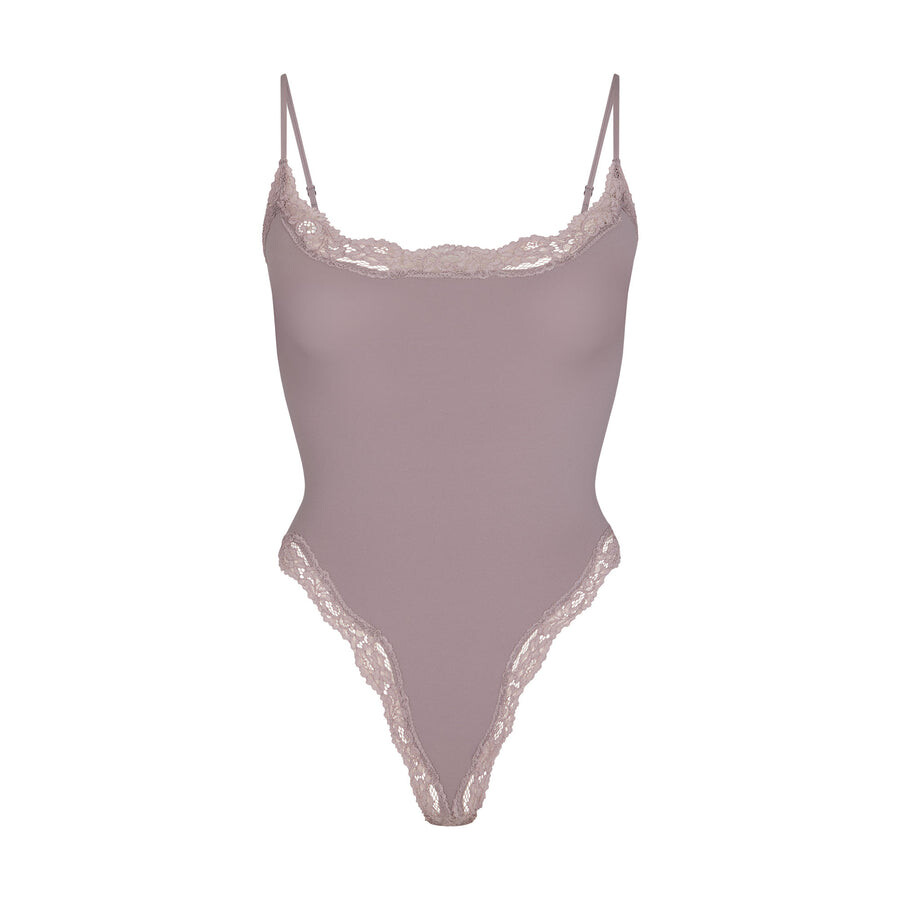 

Боди-комбинезон на кайме SKIMS Fits Everybody Lace, цвет Zinc