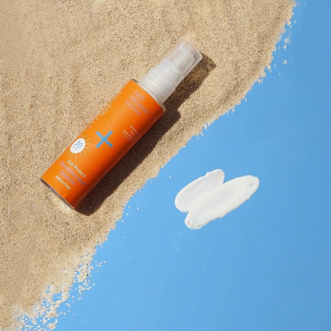 Водостойкий органический солнцезащитный крем для лица SPF 30 50 мл от i+m Sun Protect I+M Naturkosmetik — фото 4