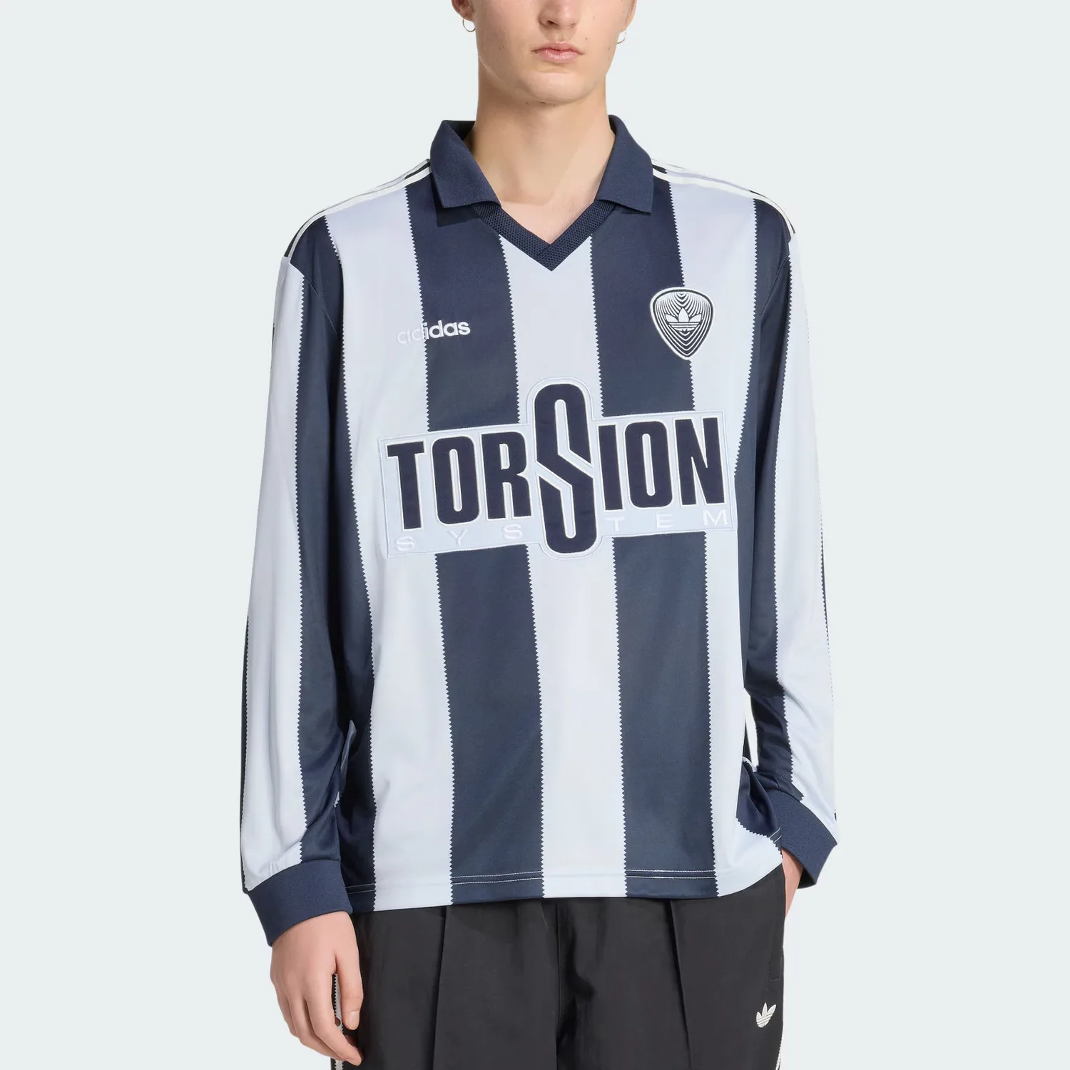 Футболка Britcore Adidas Originals, Dark Indigo/Crystal Blue — фото 3