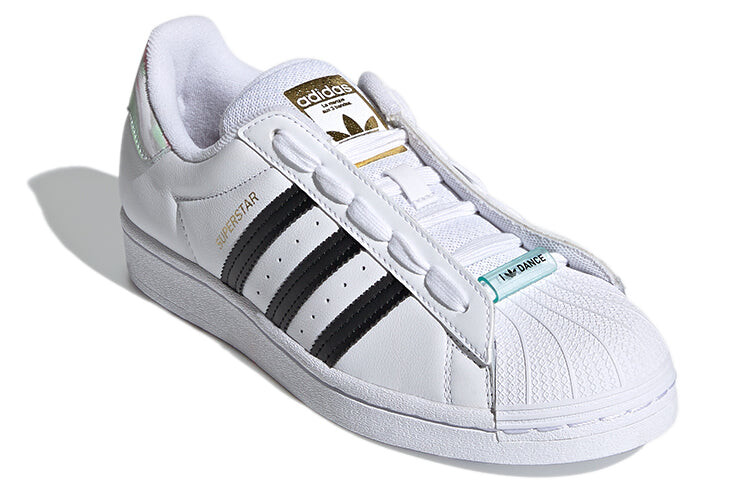 Кроссовки женские Adidas Superstar I Love Dance, белый — фото 3