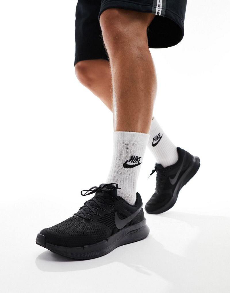 

Тройно-черные кроссовки Nike Swift 3, Черный, Тройно-черные кроссовки Nike Swift 3