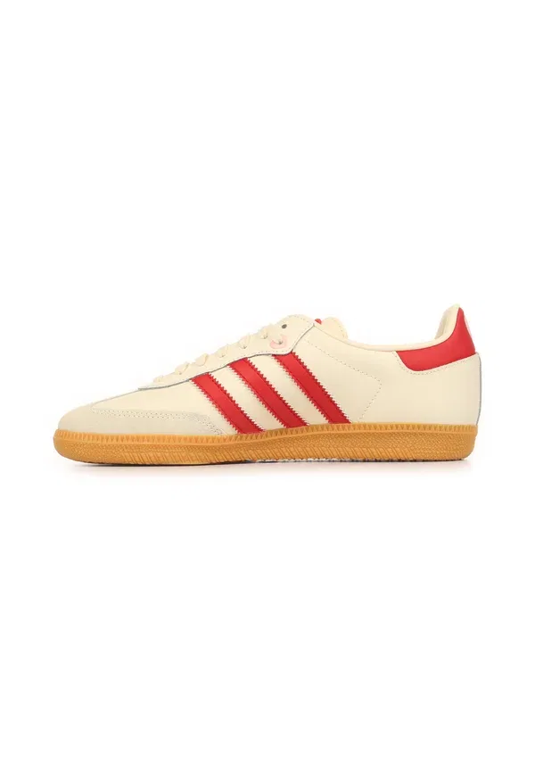 Кроссовки Adidas Originals, кремово-белый с алым и резиновым