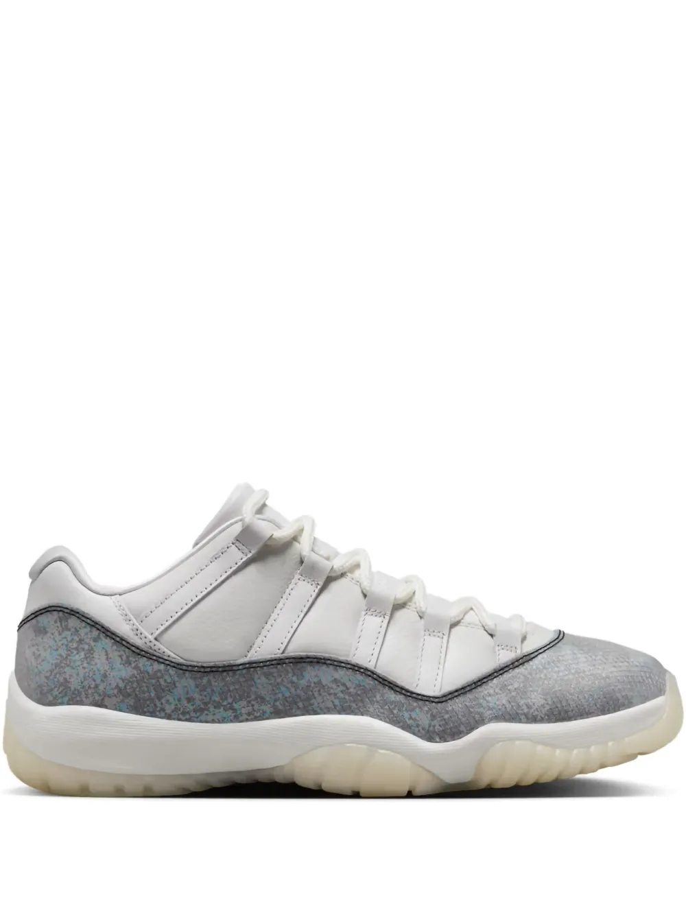 

Кроссовки Air 11 Low Year of the Snake Jordan, белый