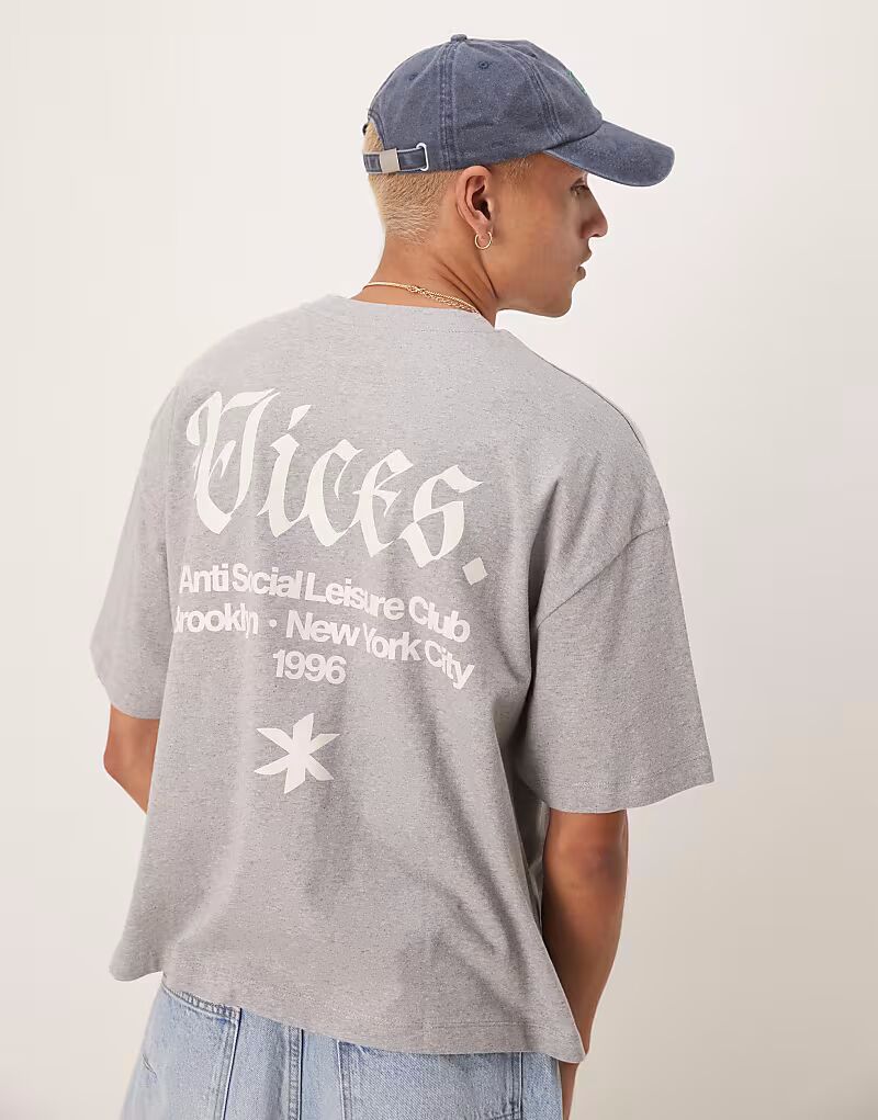 

Футболка свободного кроя ASOS DESIGN с готическим текстом серого меланжевого цвета
