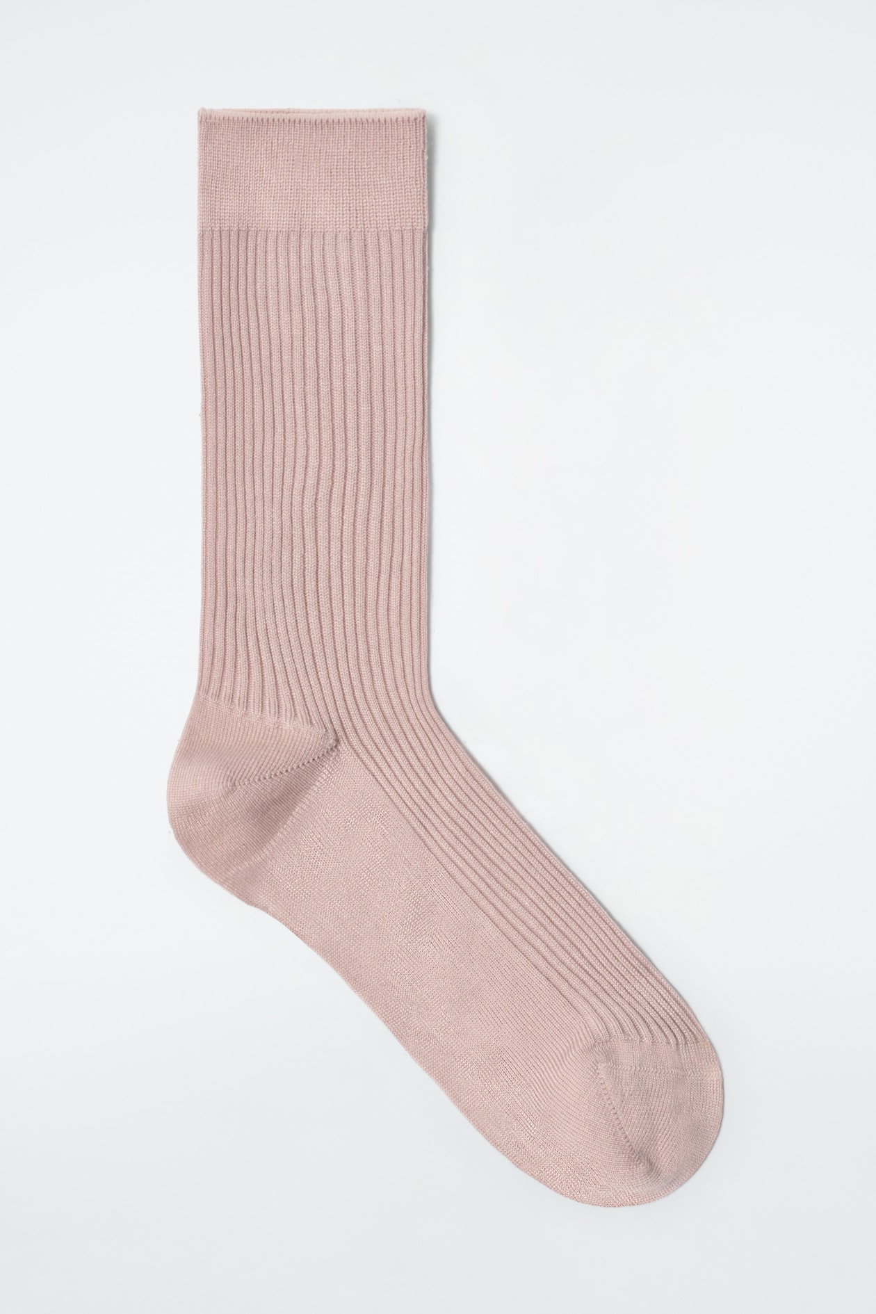

Ребристые носки из шелковой смеси COS, цвет Zgaszony róż