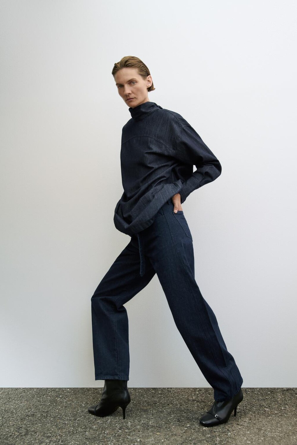 

Рубашка с галстуком и пуговицами ZARA, синий