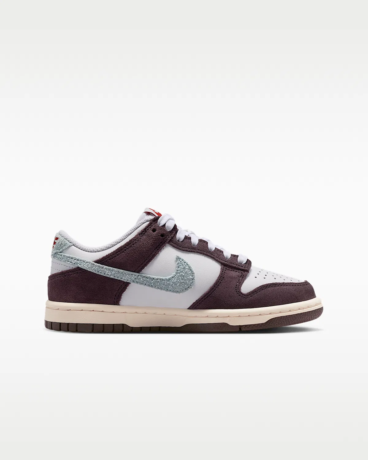 Кроссовки Nike Dunk Low SE для старших детей, White/Burgundy Ash/Team Crimson/Glacier Blue — фото 3