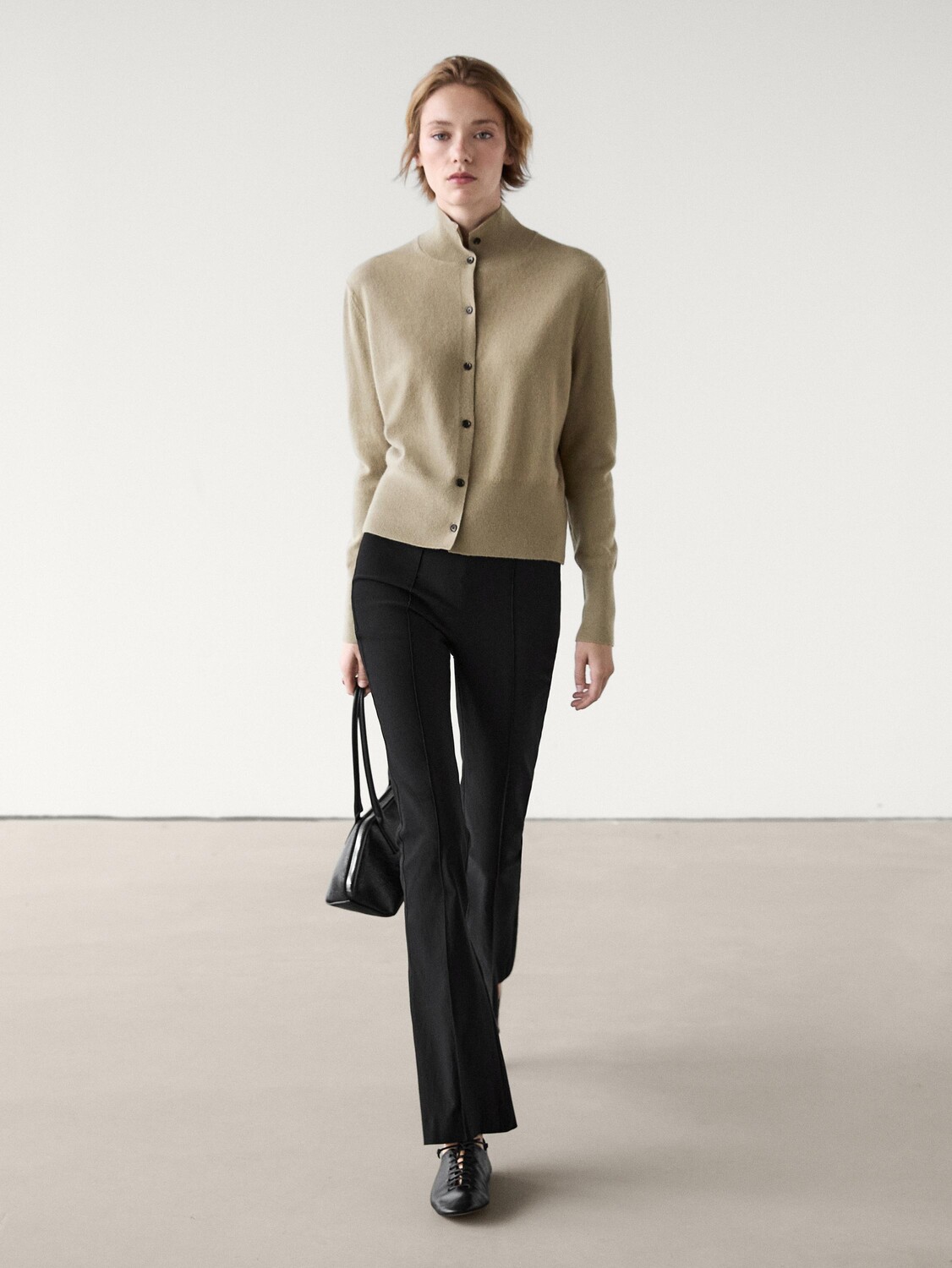 

Кардиган из 100% шерсти с воротником-стойкой Massimo Dutti, зеленый