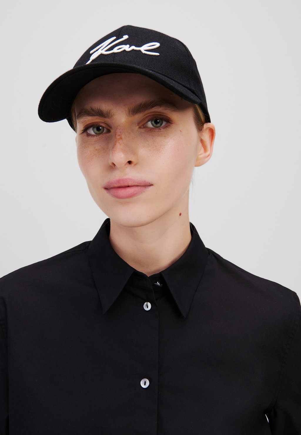 

Бейсболка KARL LAGERFELD, черный