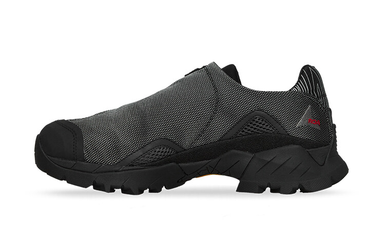 

Vibram X Outdoor Performance Shoes Men Low-top Black Roa