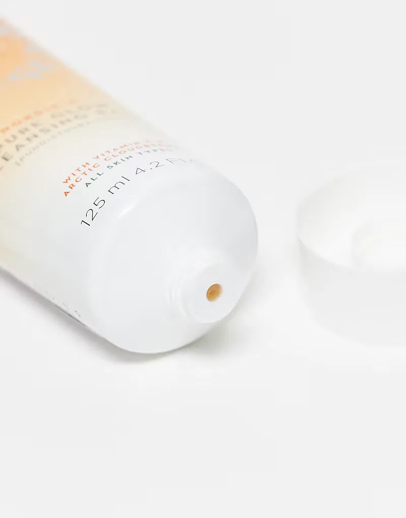 Гель для умывания Lumene — Очищающий бальзам для лица Nordic-C Pure Glow с витамином С, 125 мл — фото 2