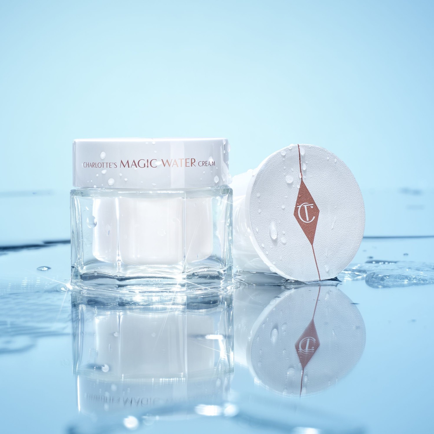 Крем для лица charlotte’s magic water cream Charlotte Tilbury, объем 50 мл - refill — фото 3