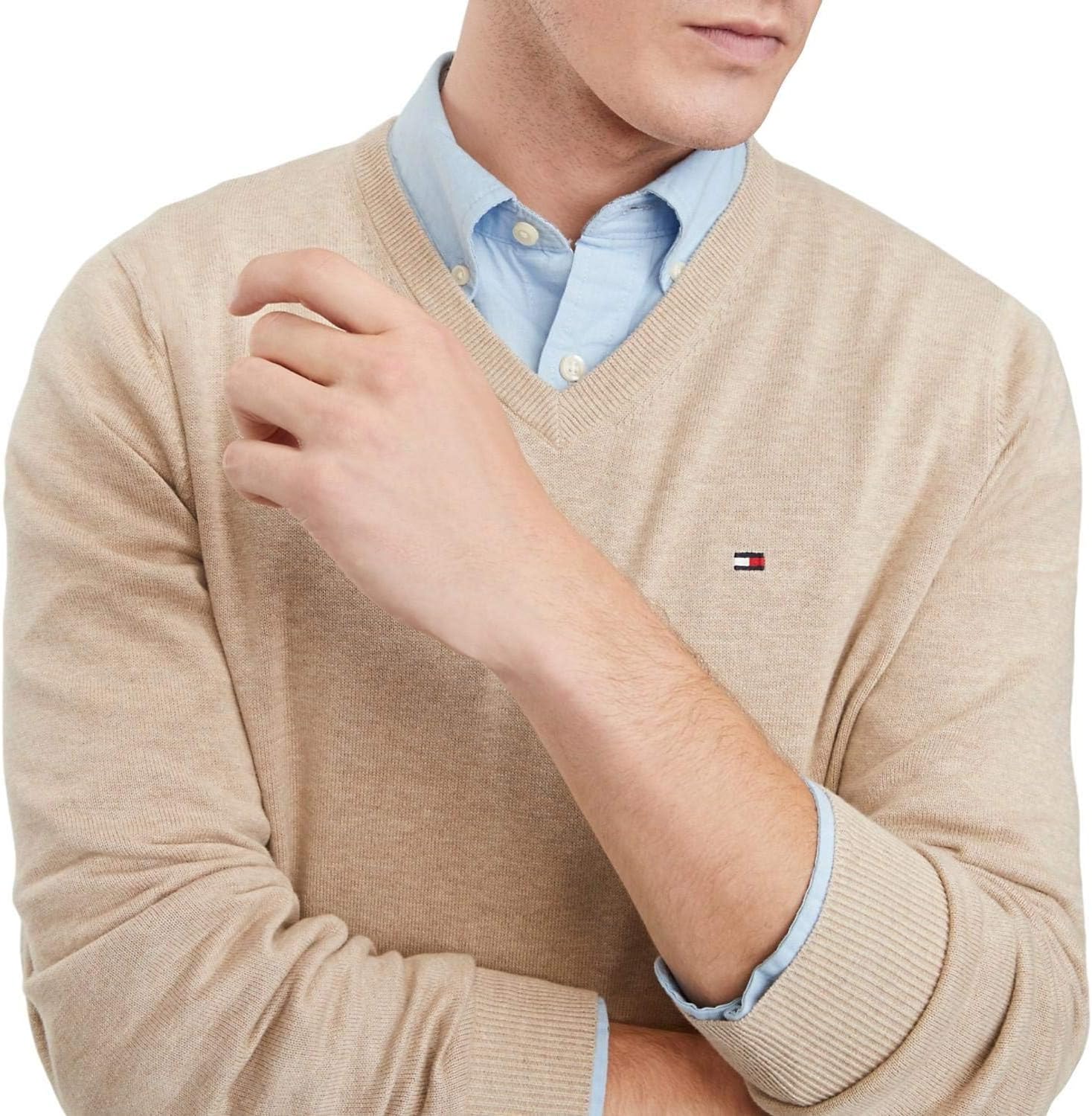 Мужской культовый хлопковый свитер с V-образным вырезом TOMMY HILFIGER из коллекции 2025 года, Tan Heather. — фото 2