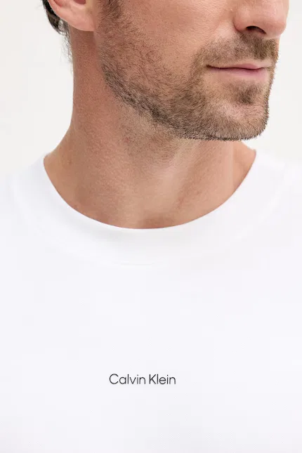 Футболка хлопковая с эластаном Calvin Klein, белый — фото 4