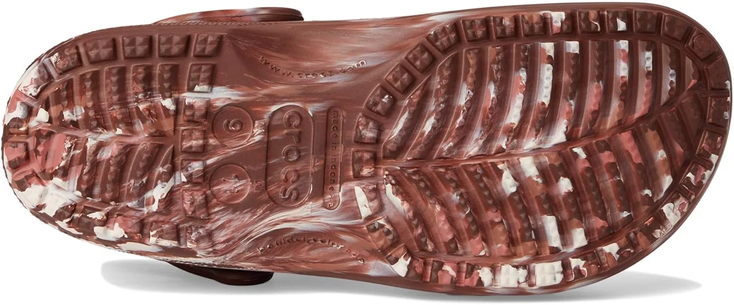 Классические деревянные сабо Crocs унисекс с мраморным рисунком, Dark Clay Multi — фото 3