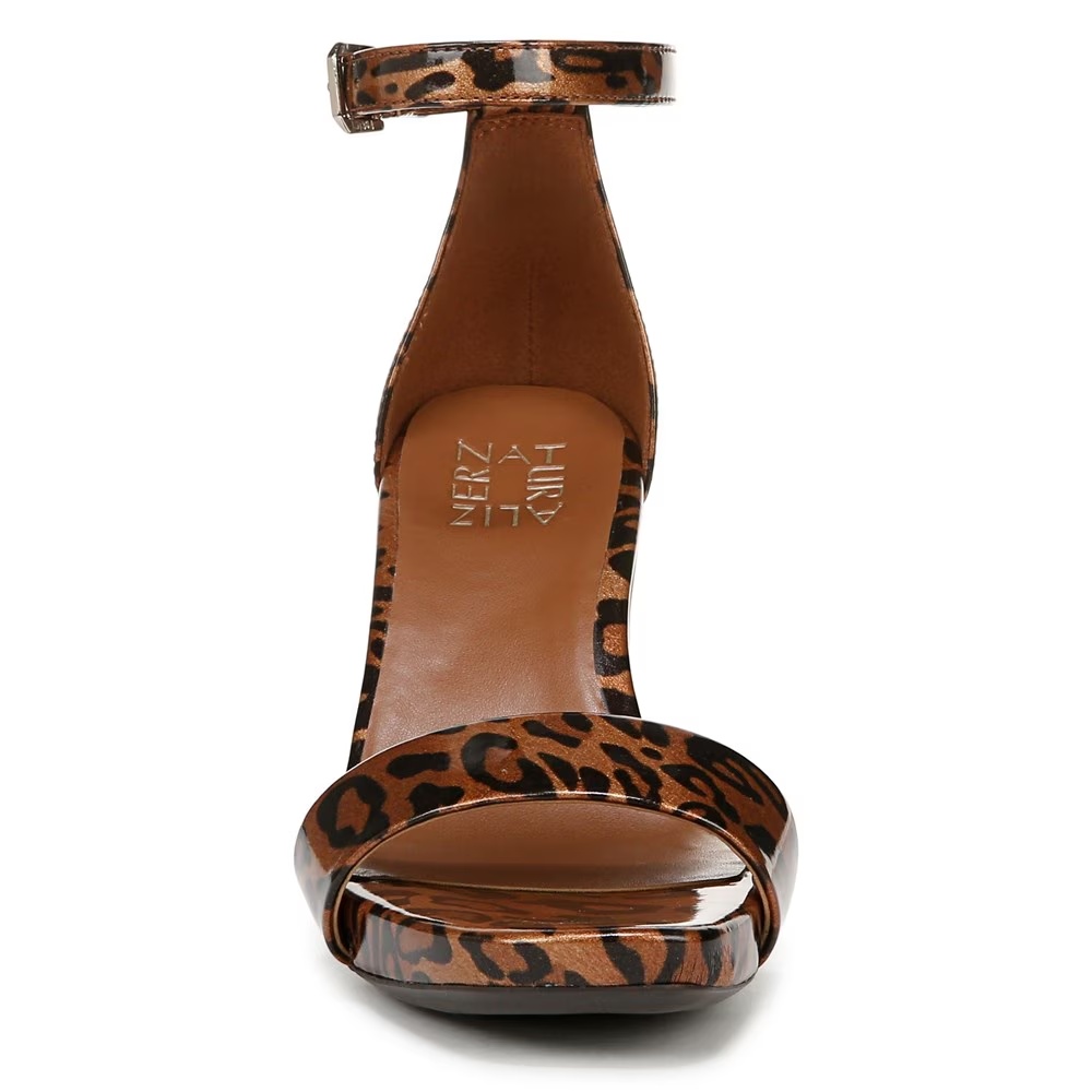 Босоножки на каблуке Joy dress sandal от Naturalizer, леопардовый принт из искусственной кожи — фото 3