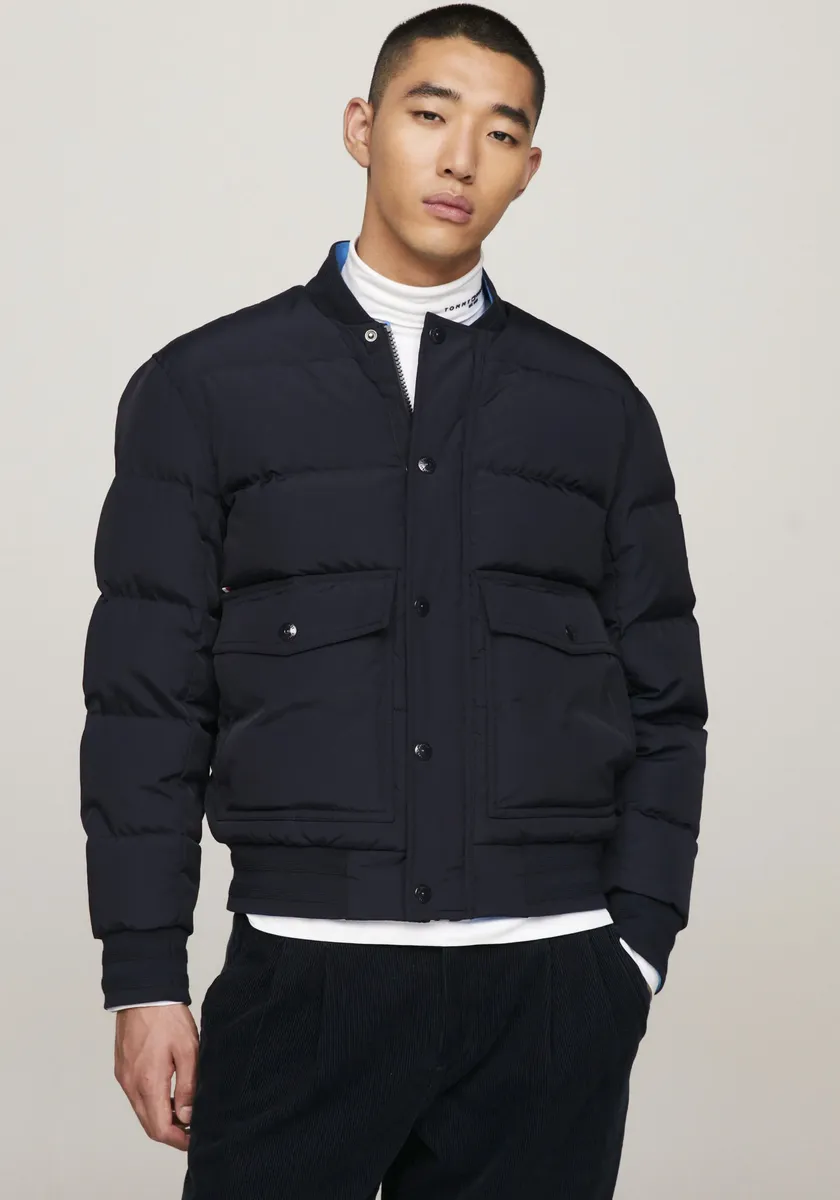 

Двусторонняя куртка Tommy Hilfiger "ROCKIE REVERSIBLE DOWN BOMBER", цвет Desert Sky