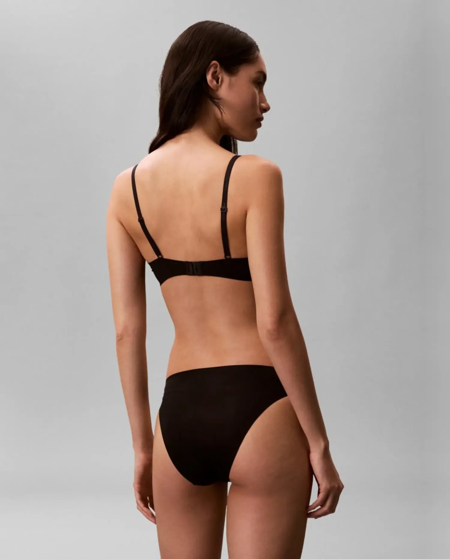 Бюстгальтер с косточкой без предварительной формовки PERFECTLY FIT ULTRALIGHT Calvin Klein, черный — фото 4