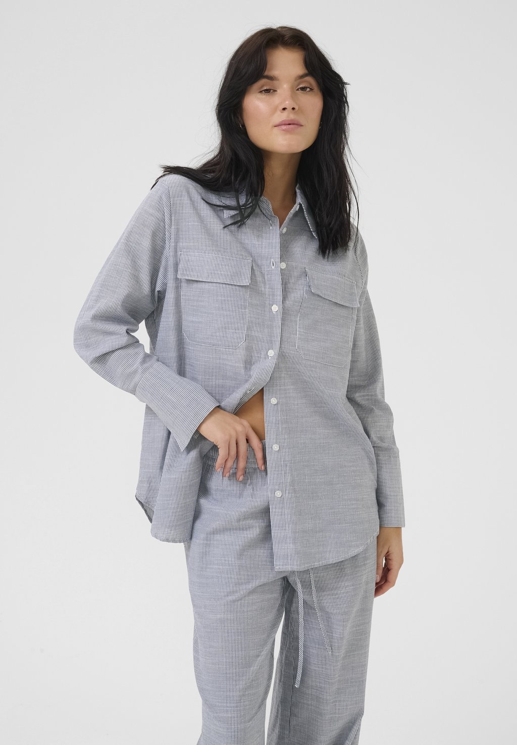 

Блузка на пуговицах SKYE My Essential Wardrobe, темно-синий