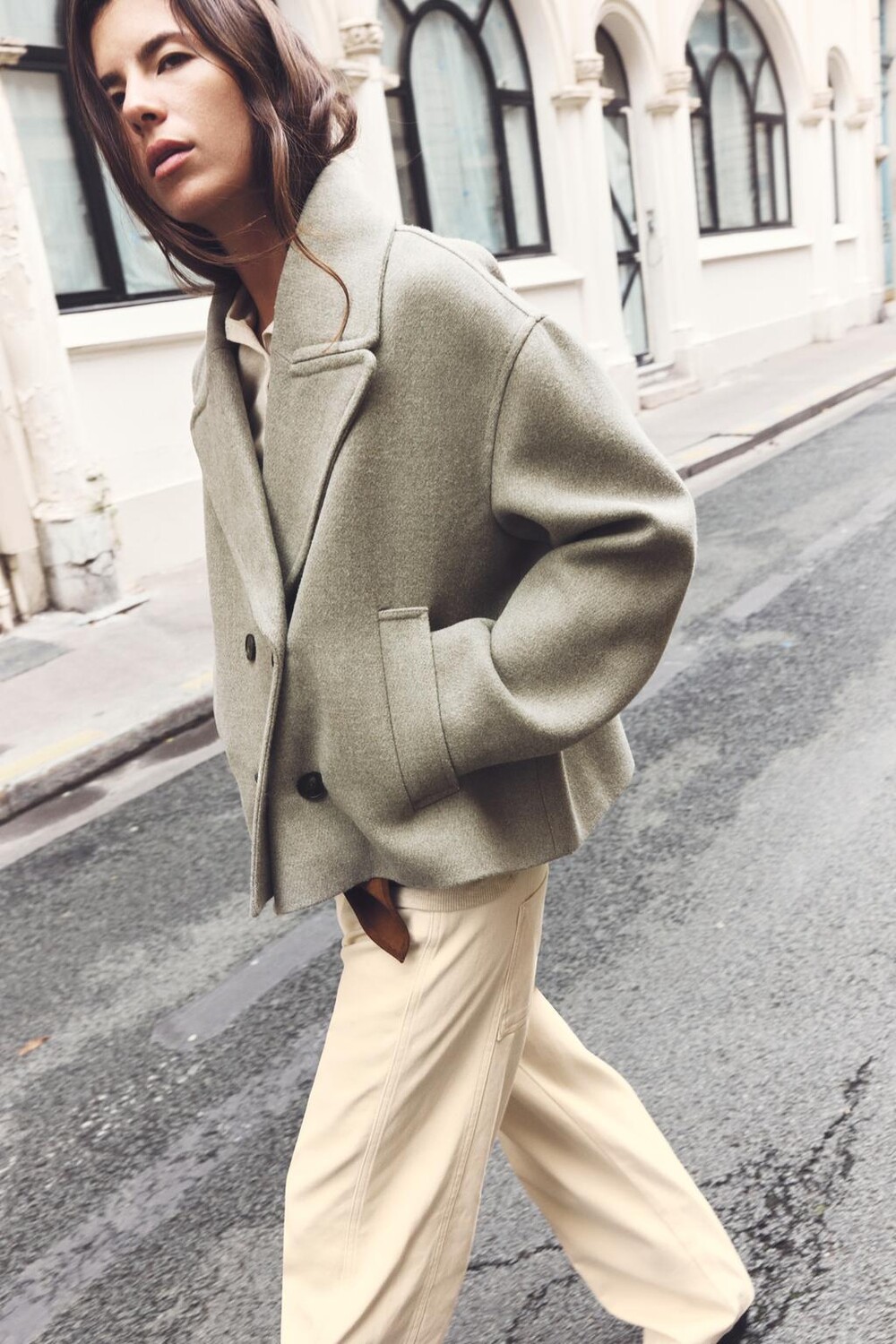 

Короткое двубортное пальто ZARA, цвет mink